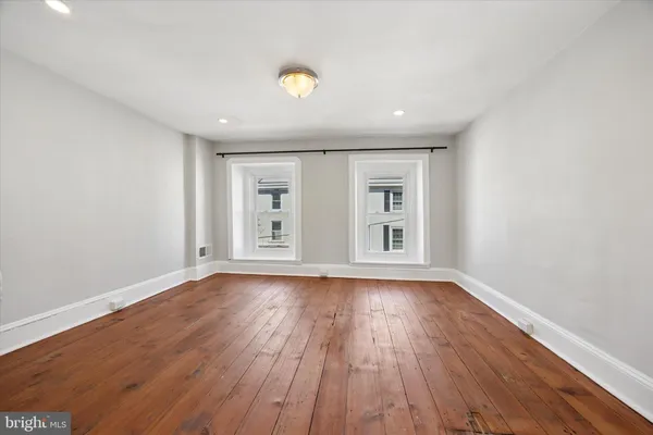$429,900 | 135 East Street, Philadelphia, PA 19127
