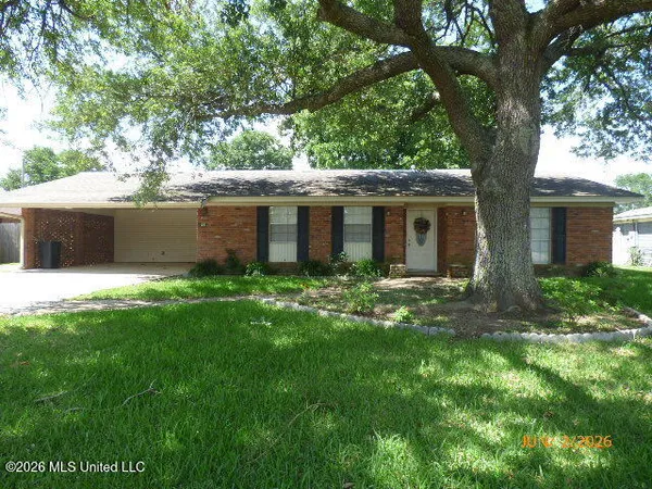 $279,900 | 166 Lee Avenue, Vidalia, LA 71373