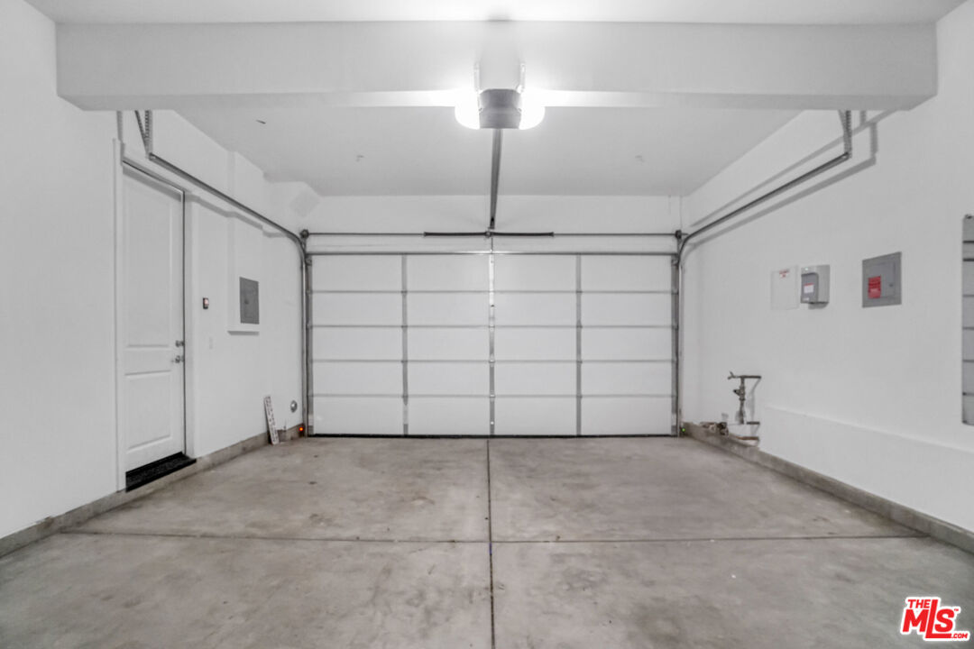 20705 West Chestnut Circle Porter Ranch, CA 91326 - Photo 27 of 35 a view of a garage