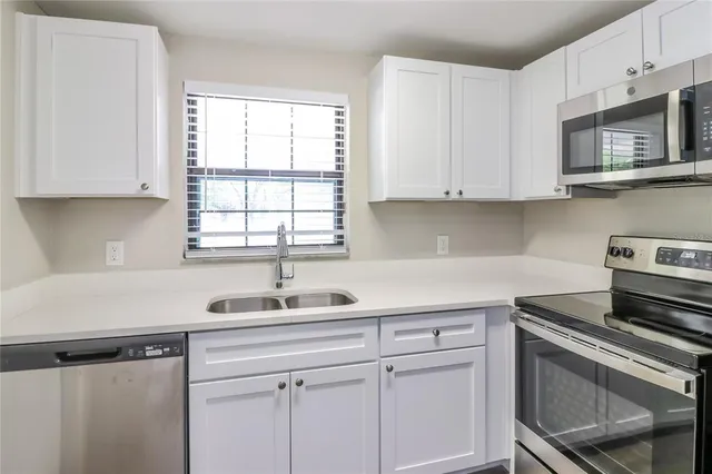 $1,695 | 3914 Deleuil Avenue, Tampa, FL 33610