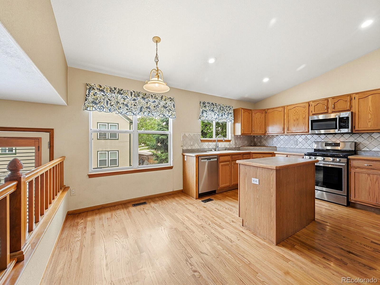8278 South Reed Way Littleton, CO 80128 - Photo 9 of 30