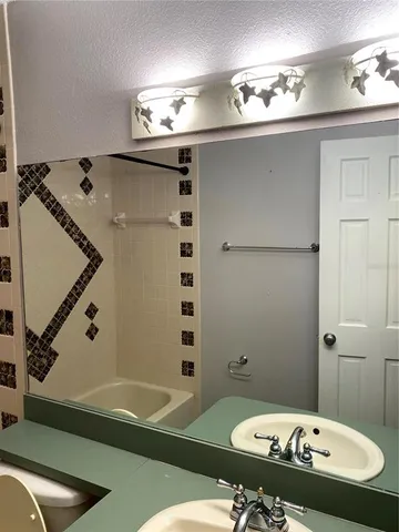 $1,299 | 8550 Shadblow Court, Unit 7, Port Richey, FL 34668