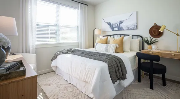 $2,110 | 1505 Oliver Street, Unit 511, Houston, TX 77007