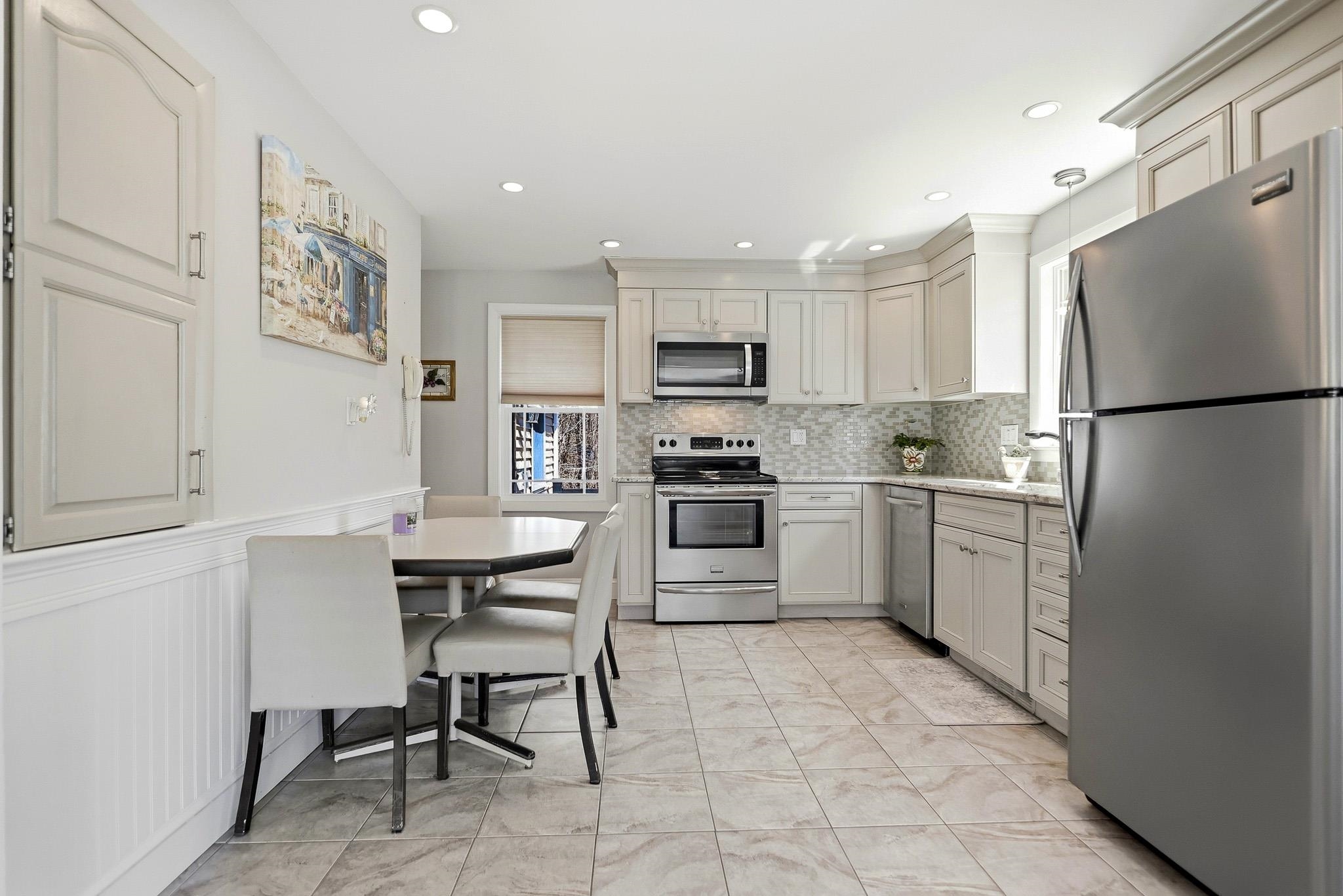 358 East Road Hampstead, NH 03841 - Photo 8 of 28