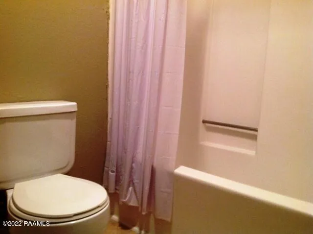 $700 | 302 Loire Avenue, Unit C, Lafayette, LA 70507