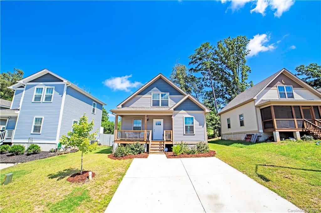 11 Yarrow Meadow Road Weaverville, NC 28787 - Photo 1 of 31 Gallery Image 1
