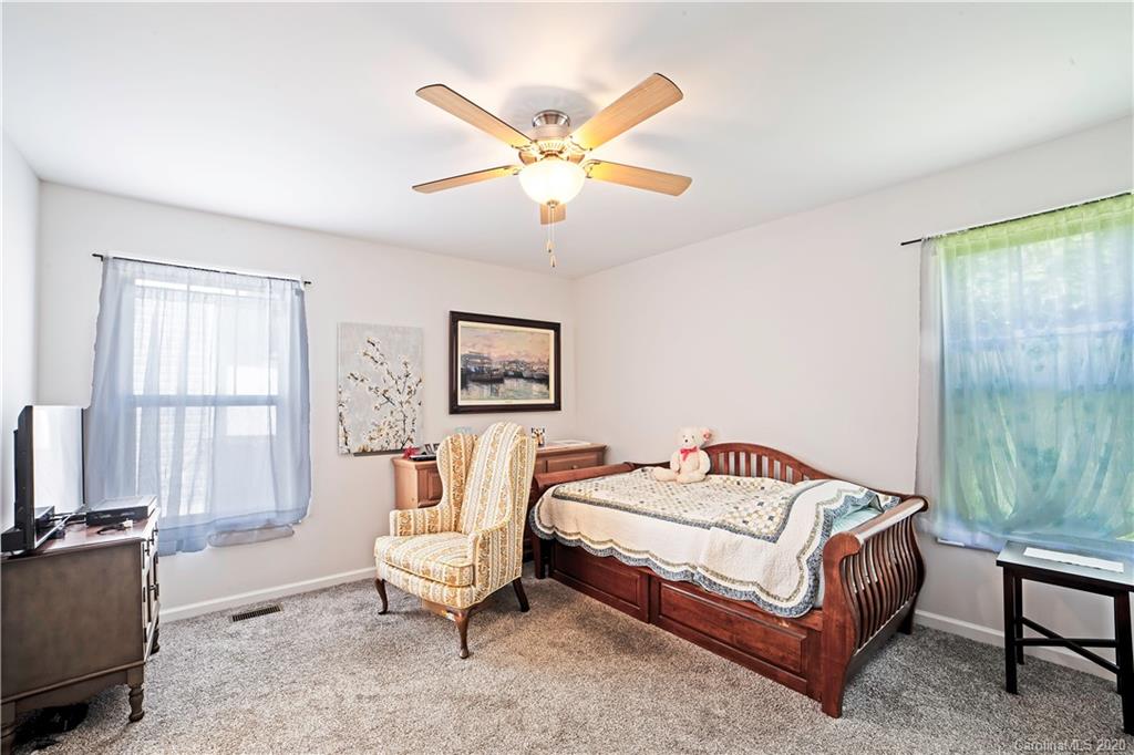 11 Yarrow Meadow Road Weaverville, NC 28787 - Photo 11 of 31 Gallery Image 11