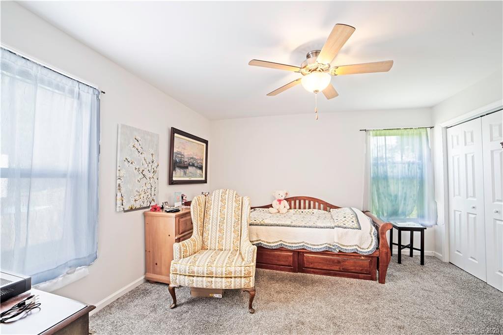 11 Yarrow Meadow Road Weaverville, NC 28787 - Photo 12 of 31 Gallery Image 12