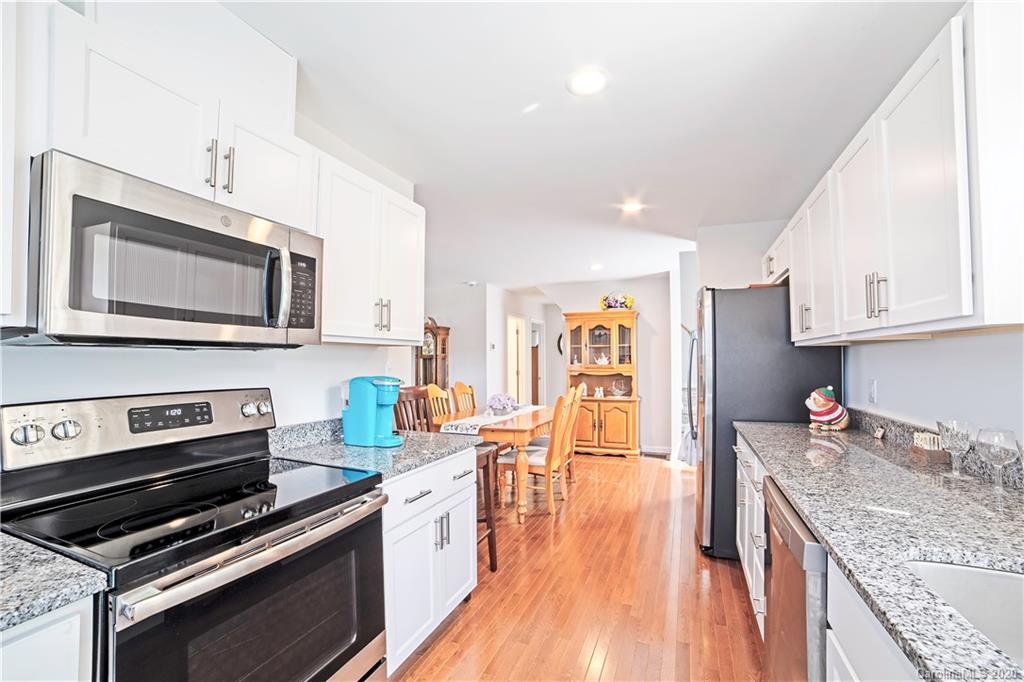 11 Yarrow Meadow Road Weaverville, NC 28787 - Photo 17 of 31 Gallery Image 17