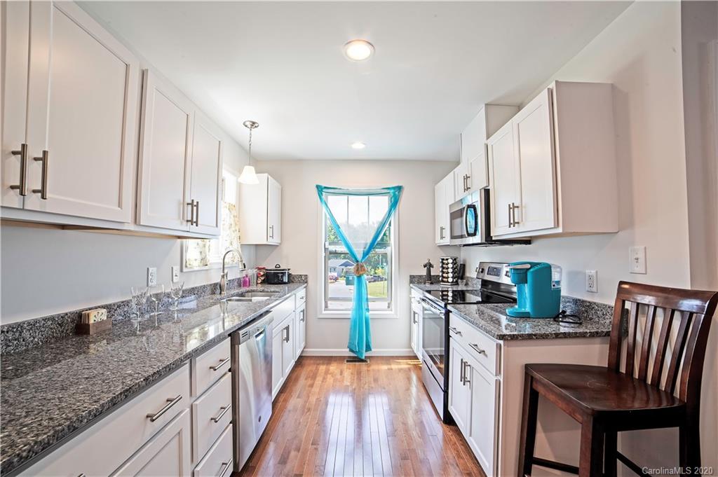 11 Yarrow Meadow Road Weaverville, NC 28787 - Photo 25 of 31 Gallery Image 25
