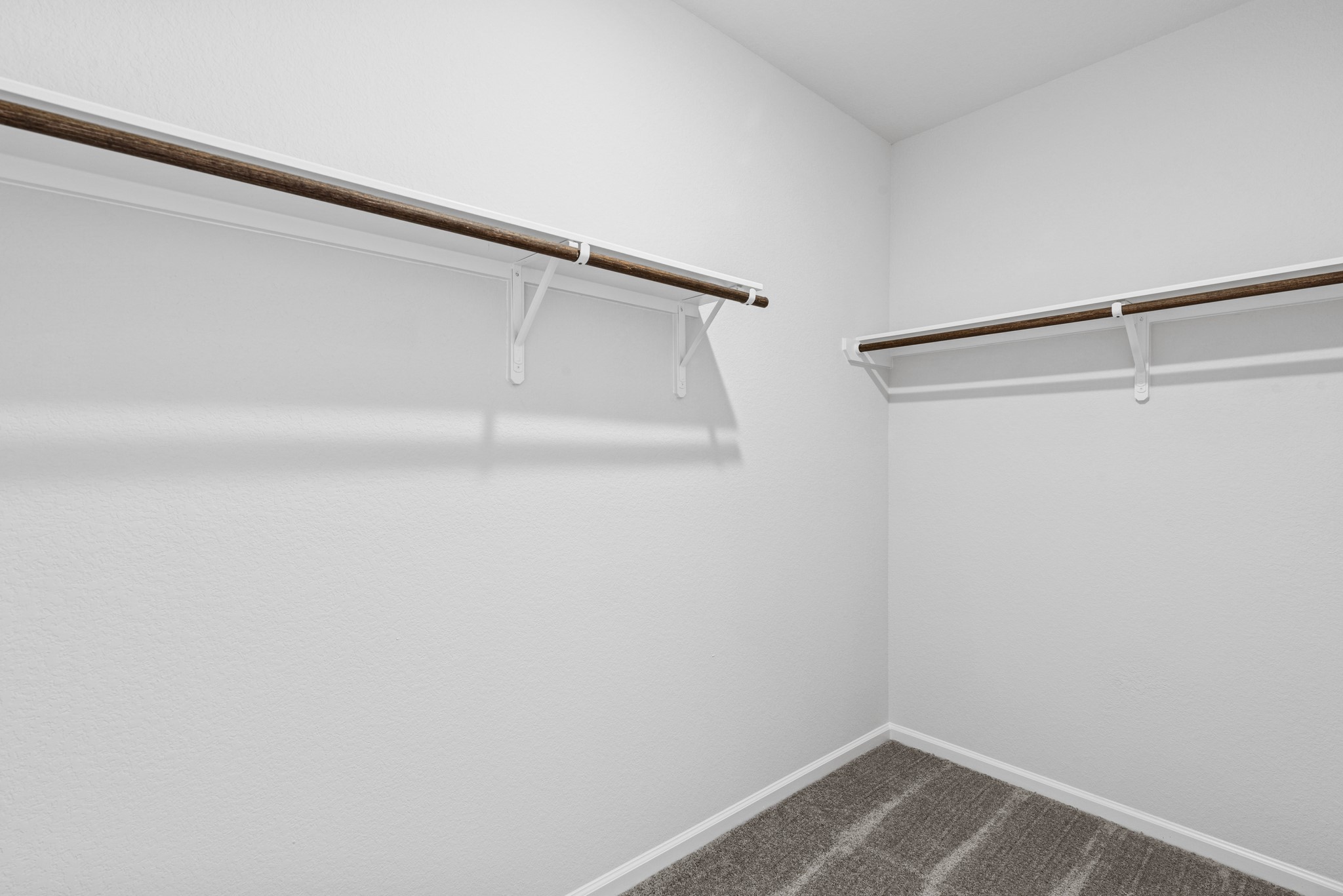 9742 Enclave Ridge Road Willis, TX 77318 - Photo 17 of 24 The Pearson- Primary Walk-In Closet