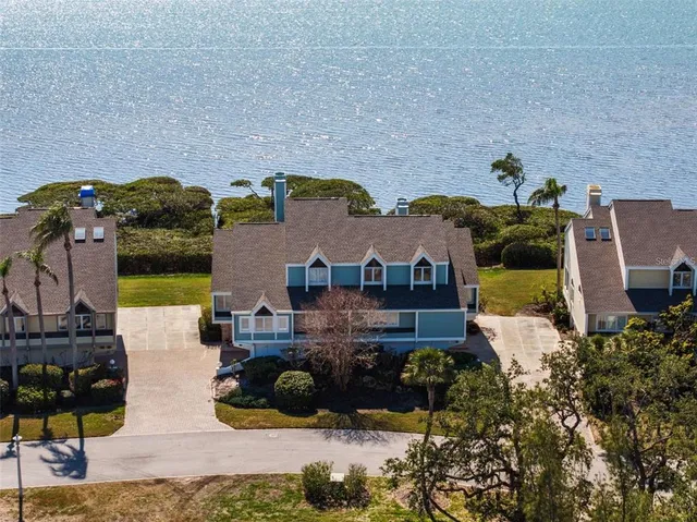 $985,000 | 73 Tidy Island Boulevard, Unit 73, Bradenton, FL 34210