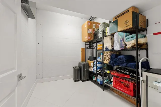 $985,000 | 73 Tidy Island Boulevard, Unit 73, Bradenton, FL 34210