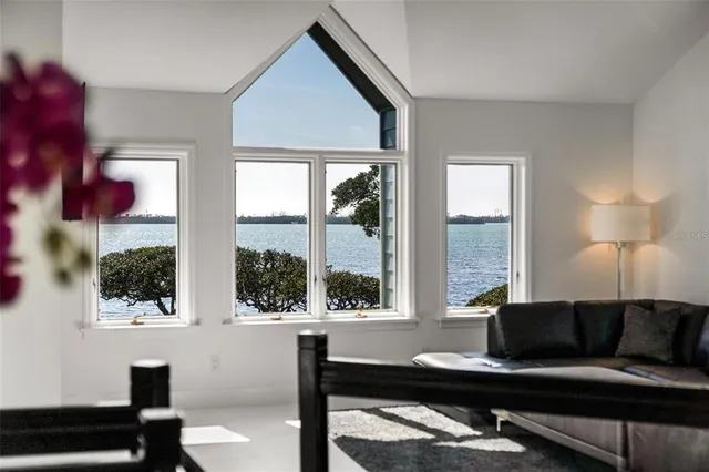 $985,000 | 73 Tidy Island Boulevard, Unit 73, Bradenton, FL 34210