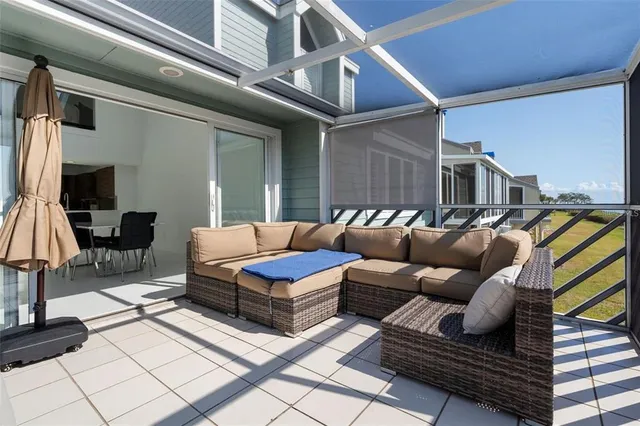 $985,000 | 73 Tidy Island Boulevard, Unit 73, Bradenton, FL 34210