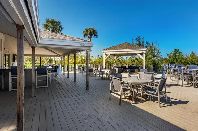 $985,000 | 73 Tidy Island Boulevard, Unit 73, Bradenton, FL 34210