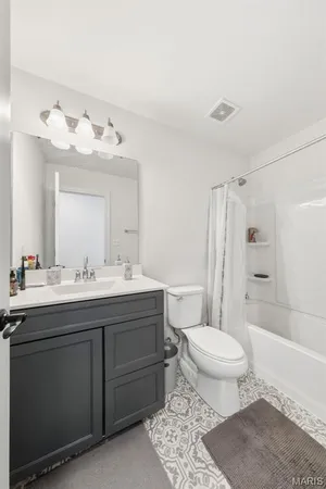 $2,800 | 106 Sommerset Court, Lake St. Louis, MO 63367