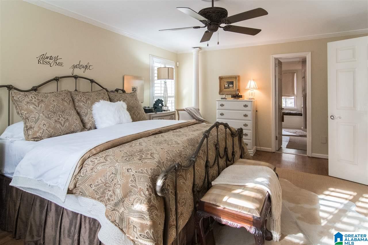 233 Oakmont Road Birmingham, AL 35244 - Photo 19 of 38