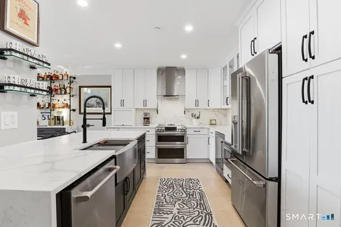 $925,000 | 16 Hayestown Road, Unit D102, Danbury, CT 06811