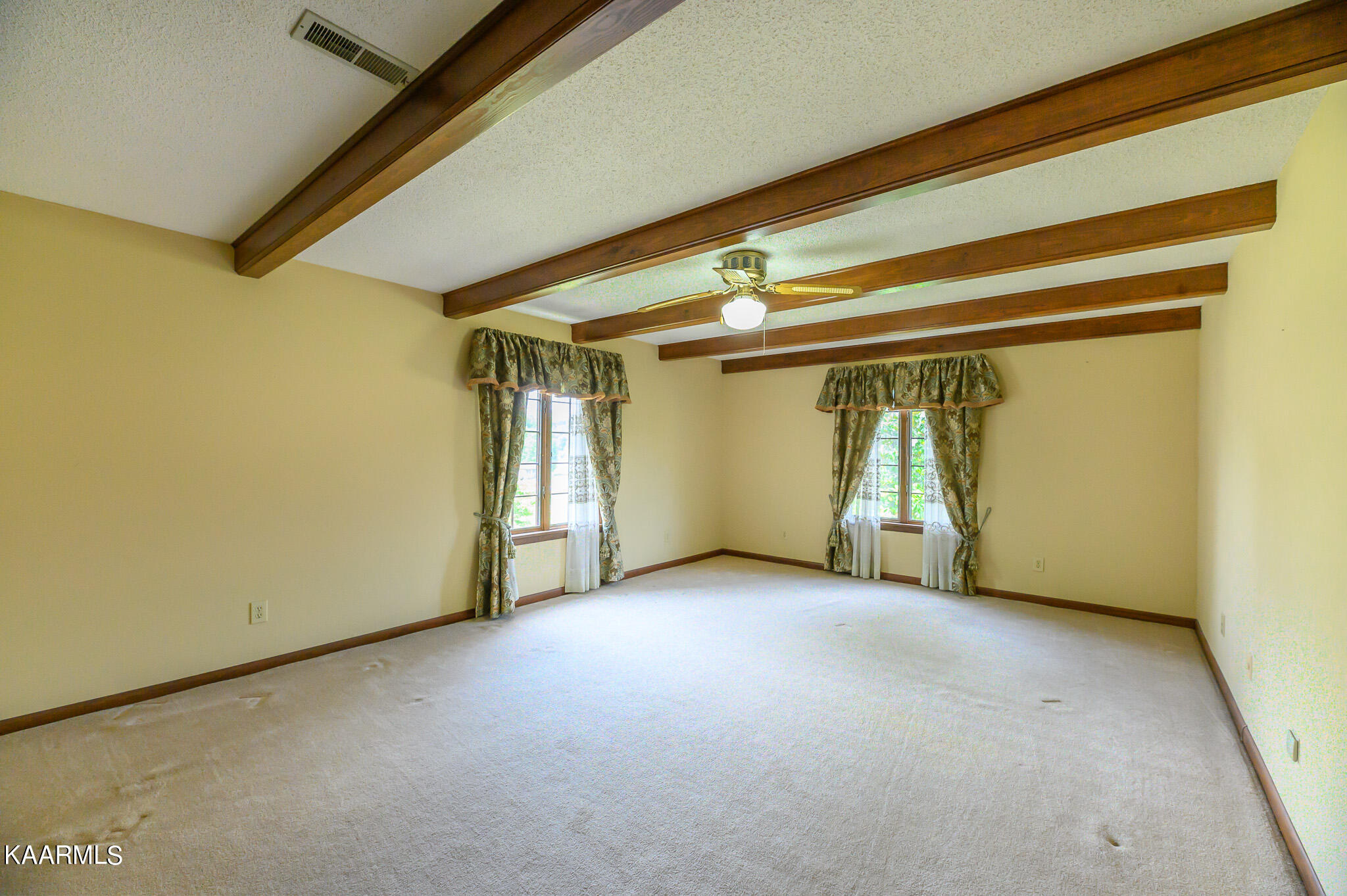 30158 Pond Creek Road Philadelphia, TN 37846 - Photo 26 of 48 Guest Bedroom 1