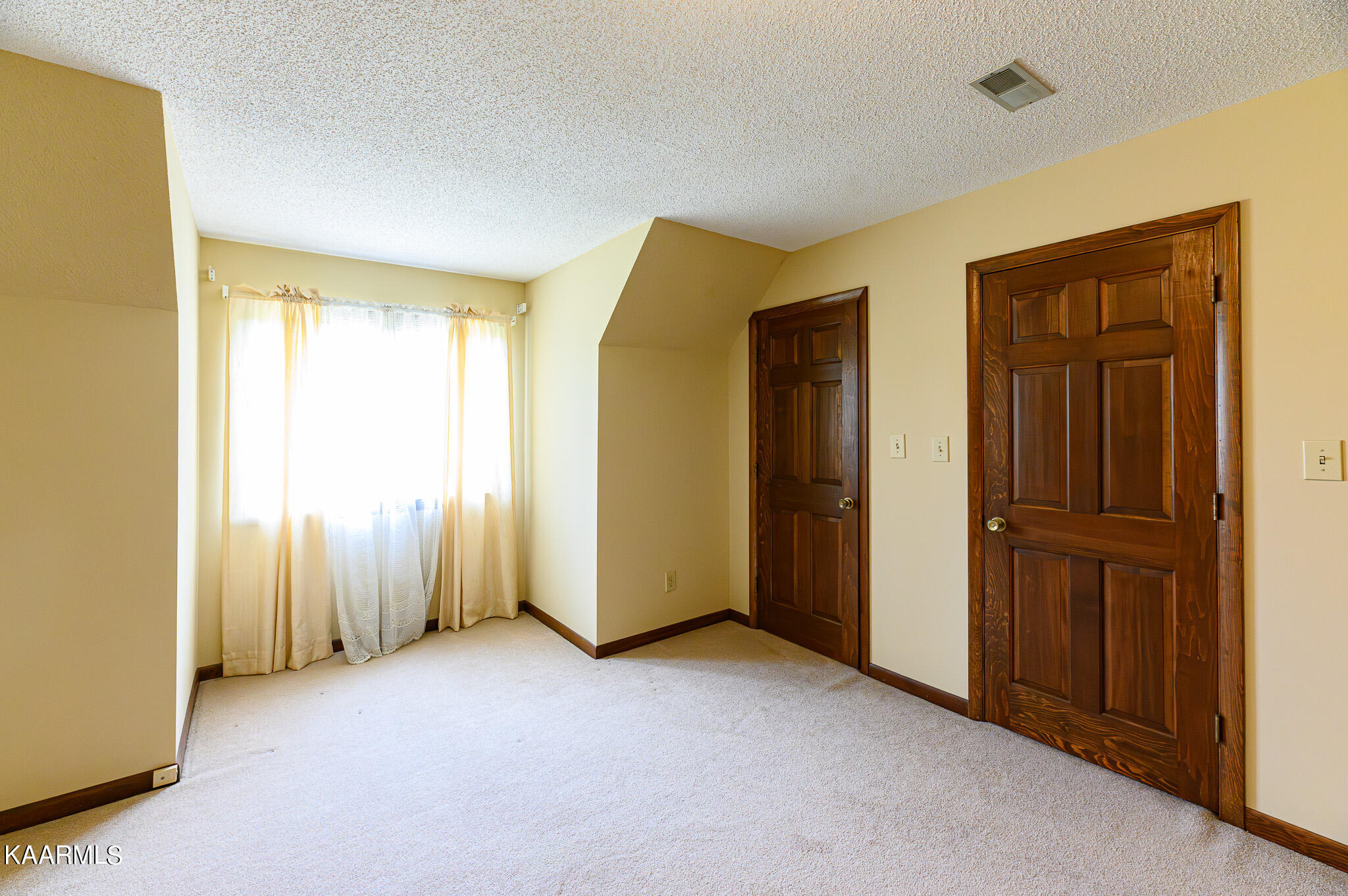 30158 Pond Creek Road Philadelphia, TN 37846 - Photo 30 of 48 Guest Bedroom 3_2