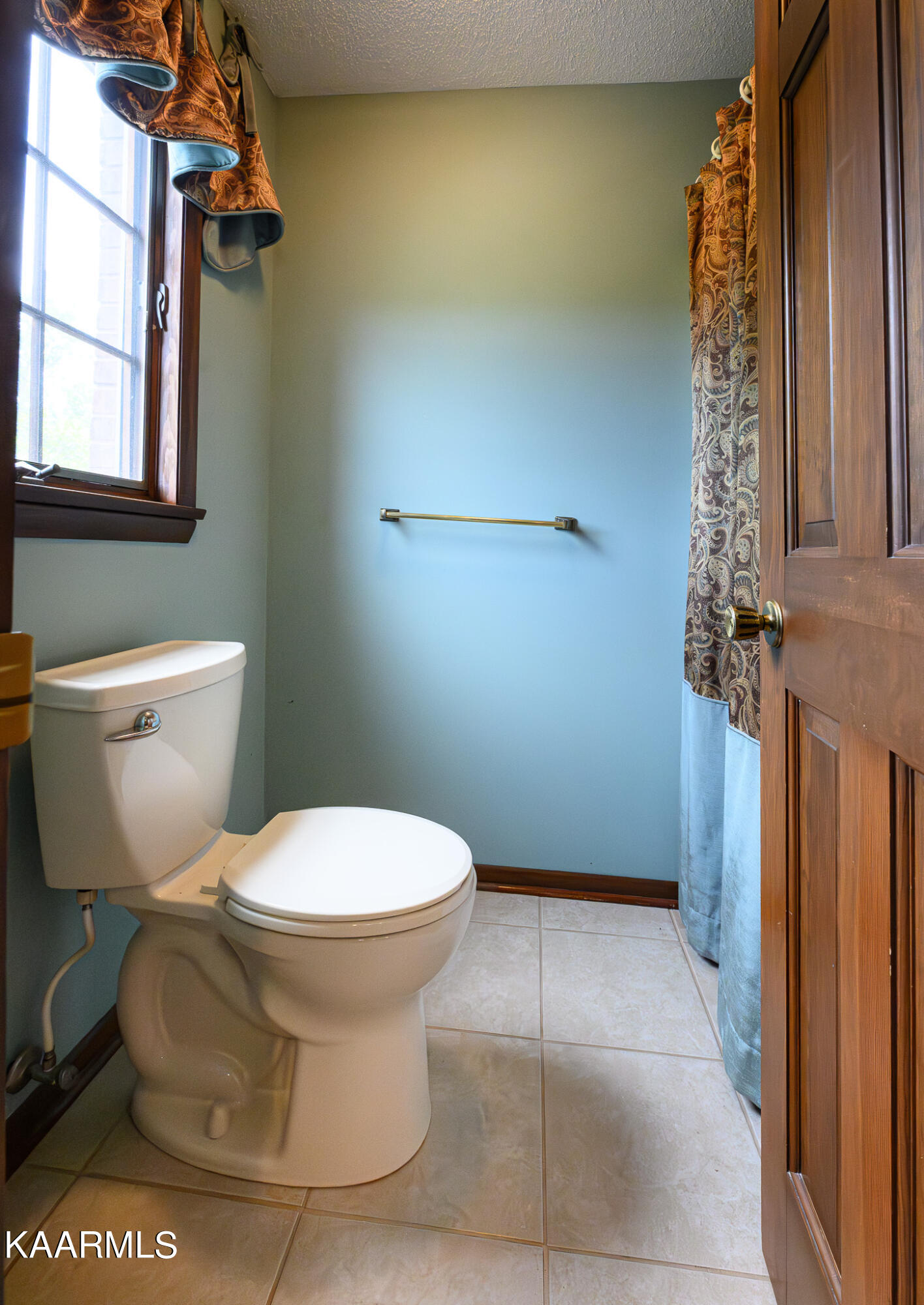 30158 Pond Creek Road Philadelphia, TN 37846 - Photo 35 of 48 Hall Bath 3