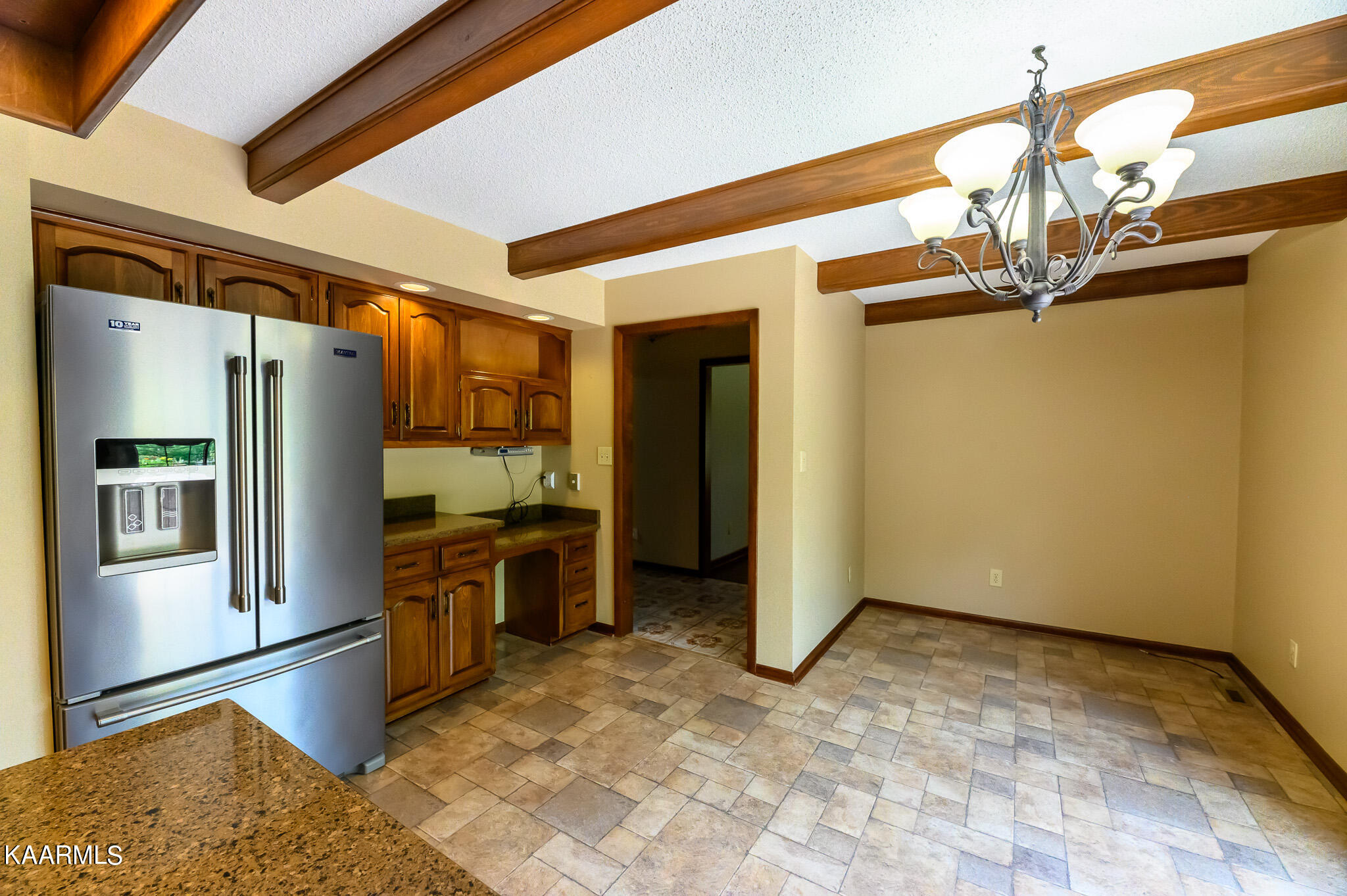 30158 Pond Creek Road Philadelphia, TN 37846 - Photo 8 of 48 Desk and Eat in Kitchen