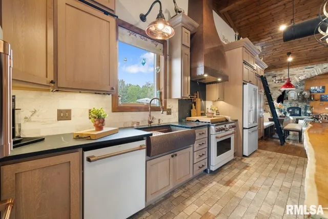 $1,750,000 | 965 Corzine Road, Buncombe, IL 62912