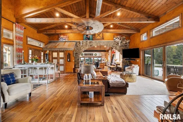 $1,750,000 | 965 Corzine Road, Buncombe, IL 62912