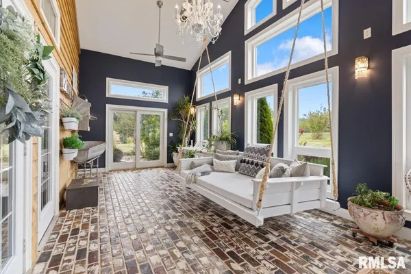 $1,650,000 | 965 Corzine Road, Buncombe, IL 62912