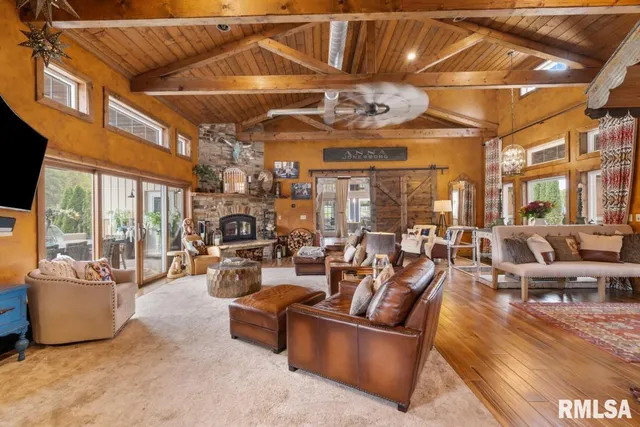 $1,750,000 | 965 Corzine Road, Buncombe, IL 62912