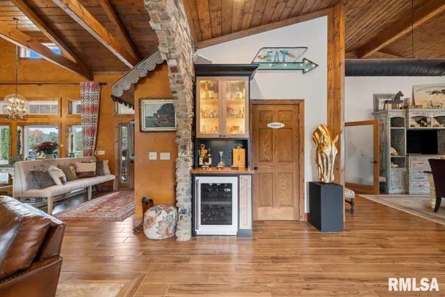 $1,750,000 | 965 Corzine Road, Buncombe, IL 62912