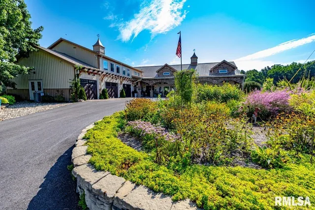 $1,750,000 | 965 Corzine Road, Buncombe, IL 62912