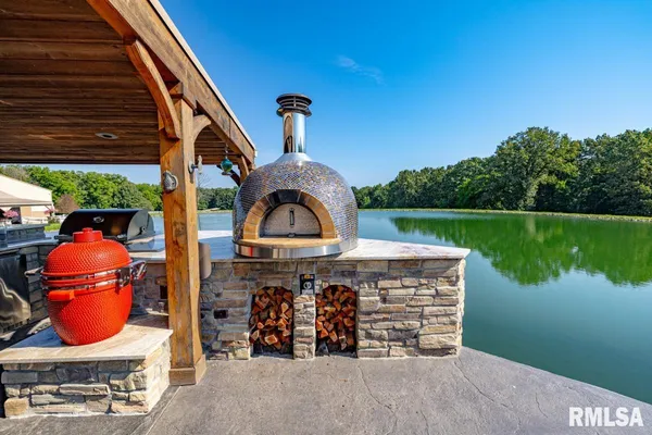 $1,650,000 | 965 Corzine Road, Buncombe, IL 62912