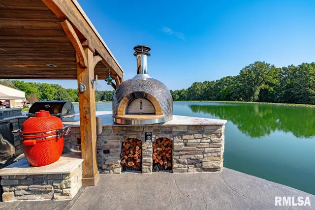 $1,750,000 | 965 Corzine Road, Buncombe, IL 62912