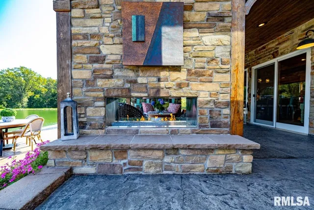 $1,750,000 | 965 Corzine Road, Buncombe, IL 62912