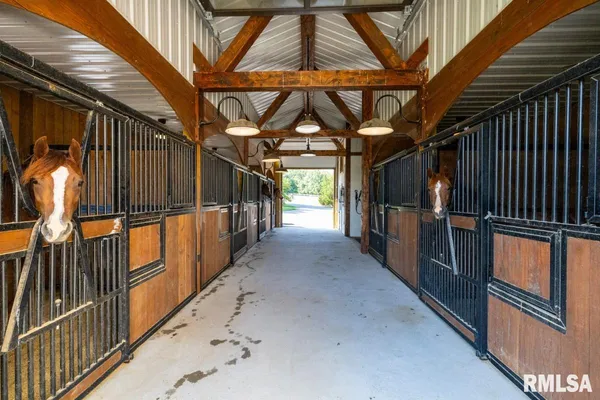 $1,650,000 | 965 Corzine Road, Buncombe, IL 62912