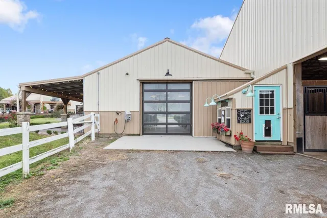 $1,750,000 | 965 Corzine Road, Buncombe, IL 62912