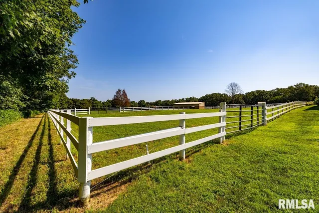 $1,750,000 | 965 Corzine Road, Buncombe, IL 62912