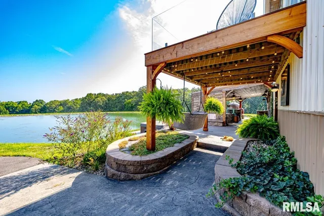 $1,750,000 | 965 Corzine Road, Buncombe, IL 62912