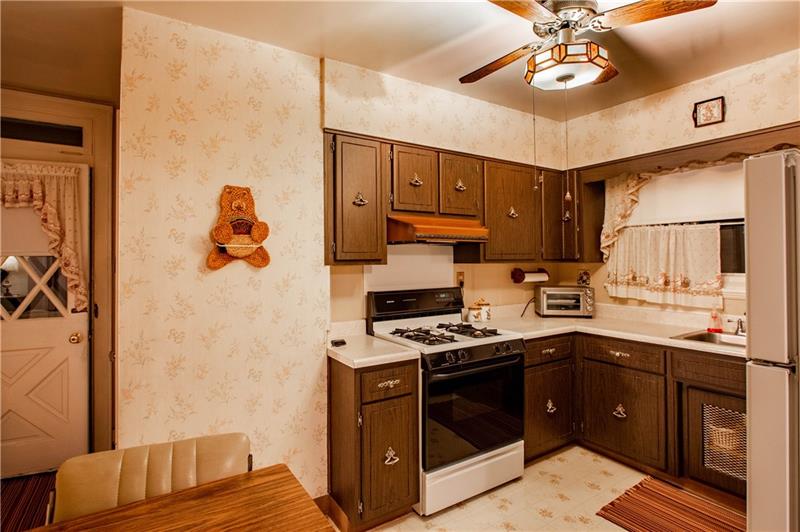 205 Alden Road Carnegie, PA 15106 - Photo 11 of 24 Gallery Image 11