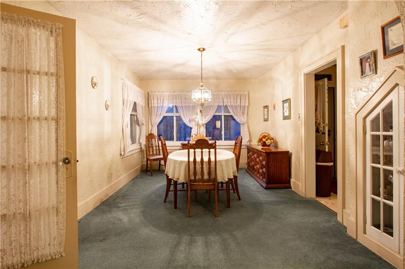 205 Alden Road Carnegie, PA 15106 - Photo 8 of 24 Gallery Image 8