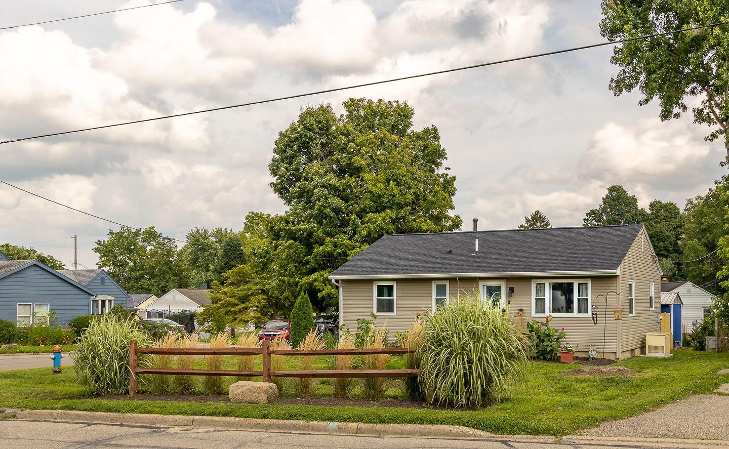 300 Boving Road Lancaster, OH 43130 - Photo 2 of 26 2
