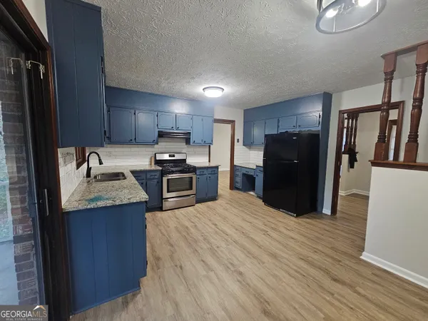 $2,100 | 7045 Eden Court, Riverdale, GA 30296
