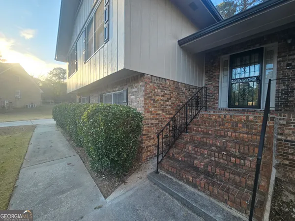 $2,100 | 7045 Eden Court, Riverdale, GA 30296