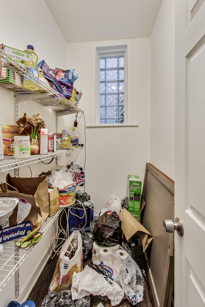 2338 West 18th Place Chicago, IL 60608 - Photo 23 of 63