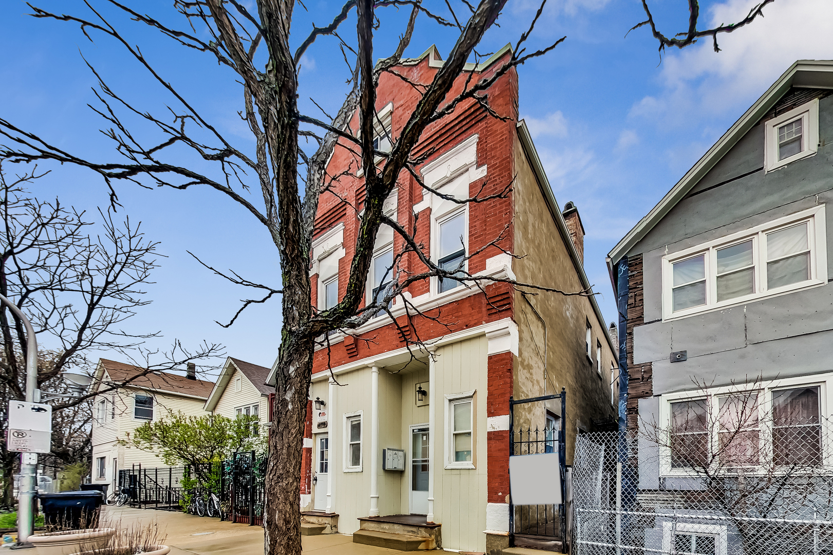 2338 West 18th Place Chicago, IL 60608 - Photo 3 of 63