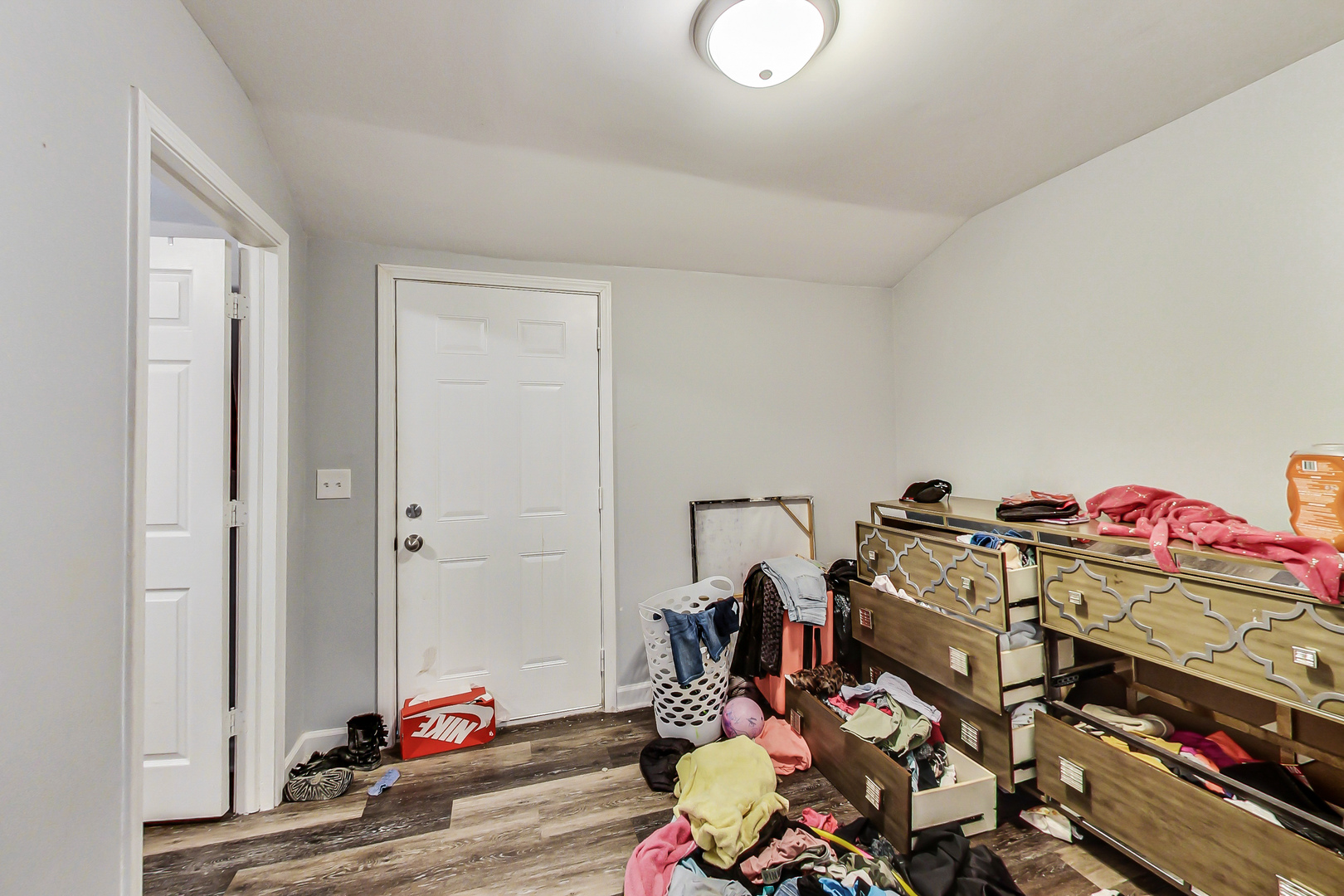 2338 West 18th Place Chicago, IL 60608 - Photo 34 of 63 a view of a workspace with furniture