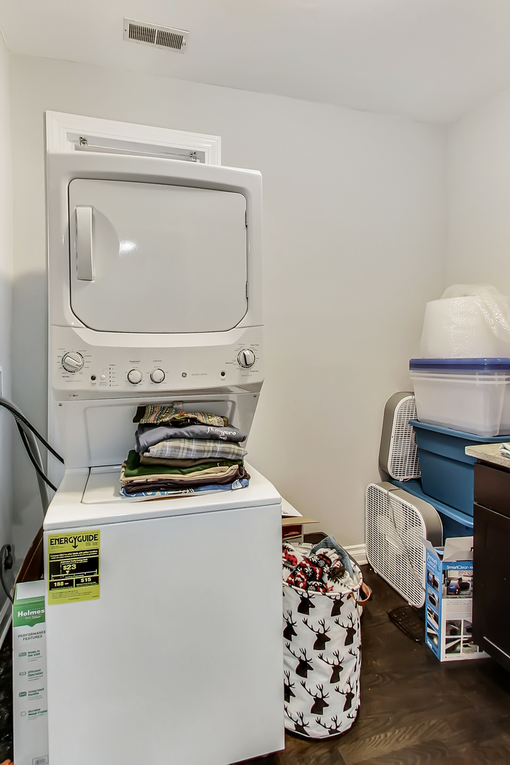 2338 West 18th Place Chicago, IL 60608 - Photo 53 of 63 a utility room with dryer and washer
