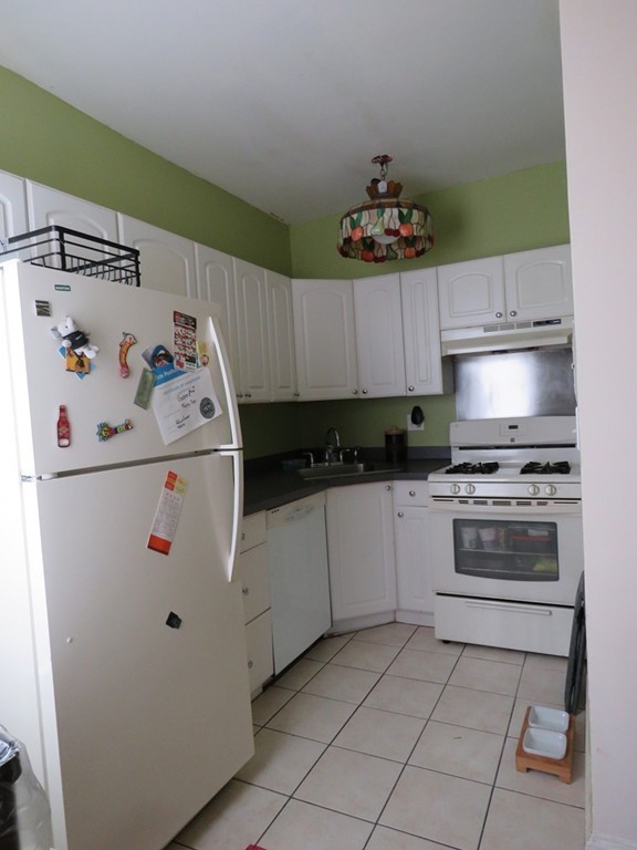 13 Mansfield Street, Unit 2 Boston, MA 02134 - Photo 6 of 12